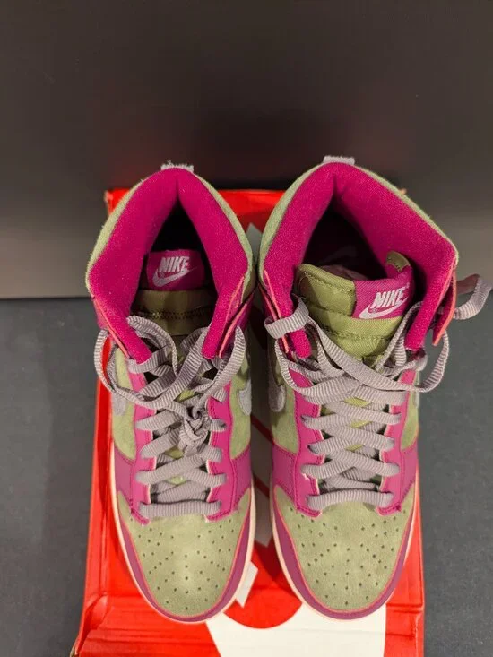 WMNS Nike Dunk High - Sz 9W - Dynamic Berry / Grand Purple Heather - Picture 5 of 7